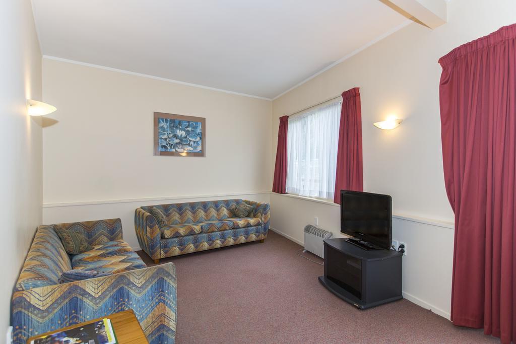 Fernhill Motor Lodge Lower Hutt Buitenkant foto